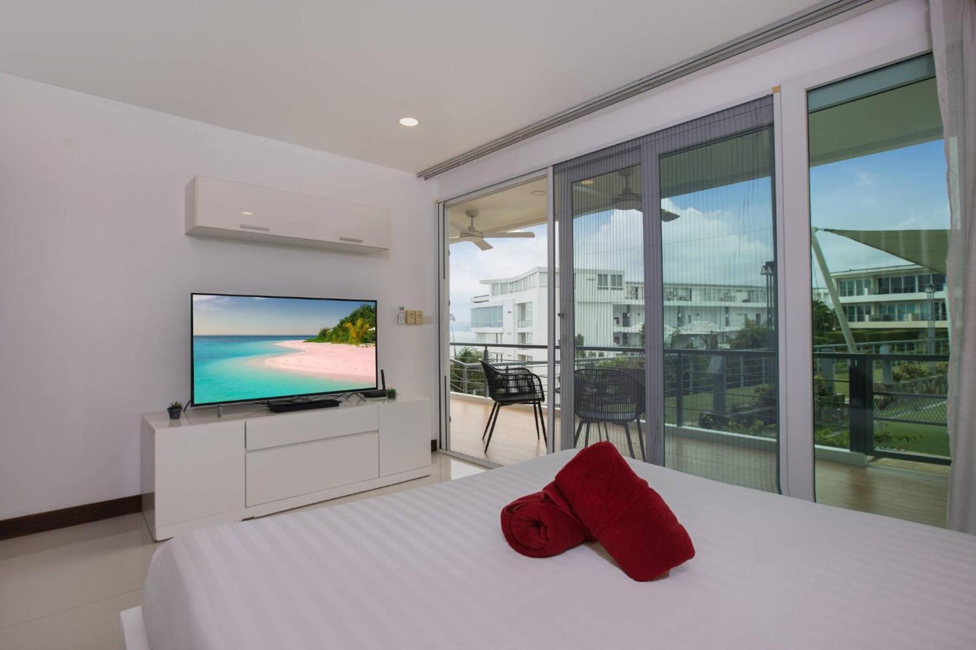 Sea View 2br E106 With Pool Access In Karon Papillon *